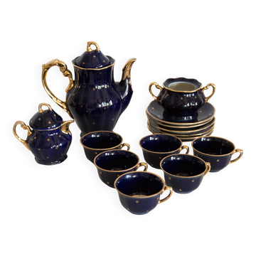 Service à thé et café en porcelaine peinte, milieu du 20ème siècle, Pologne, 1960