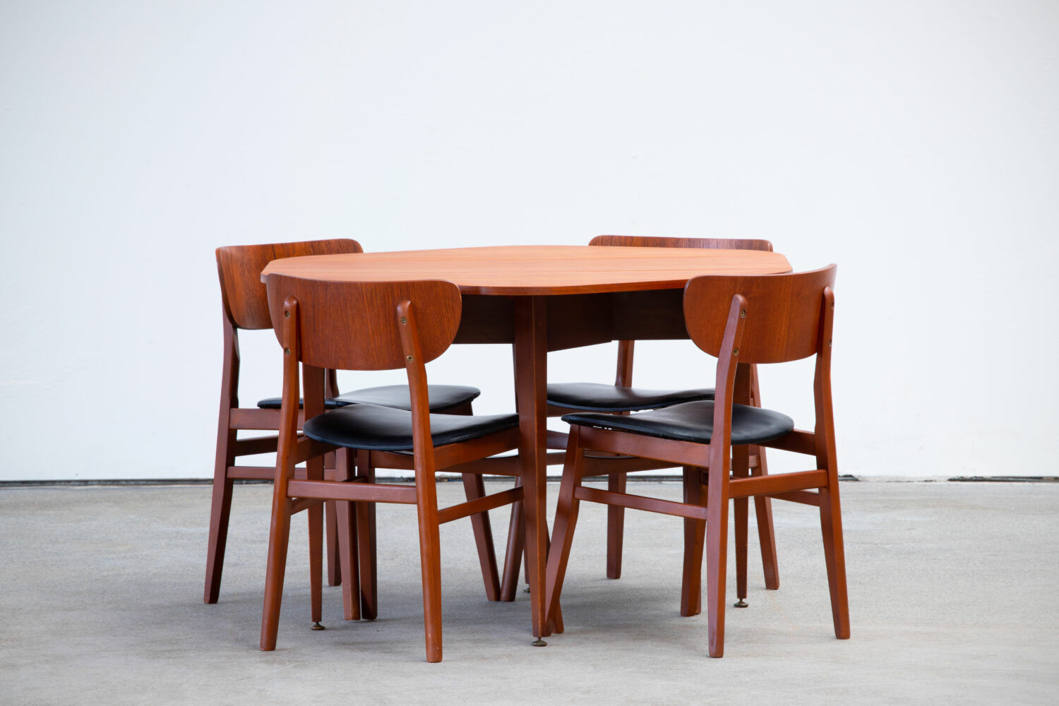 Vintage Scandinavian table 1960