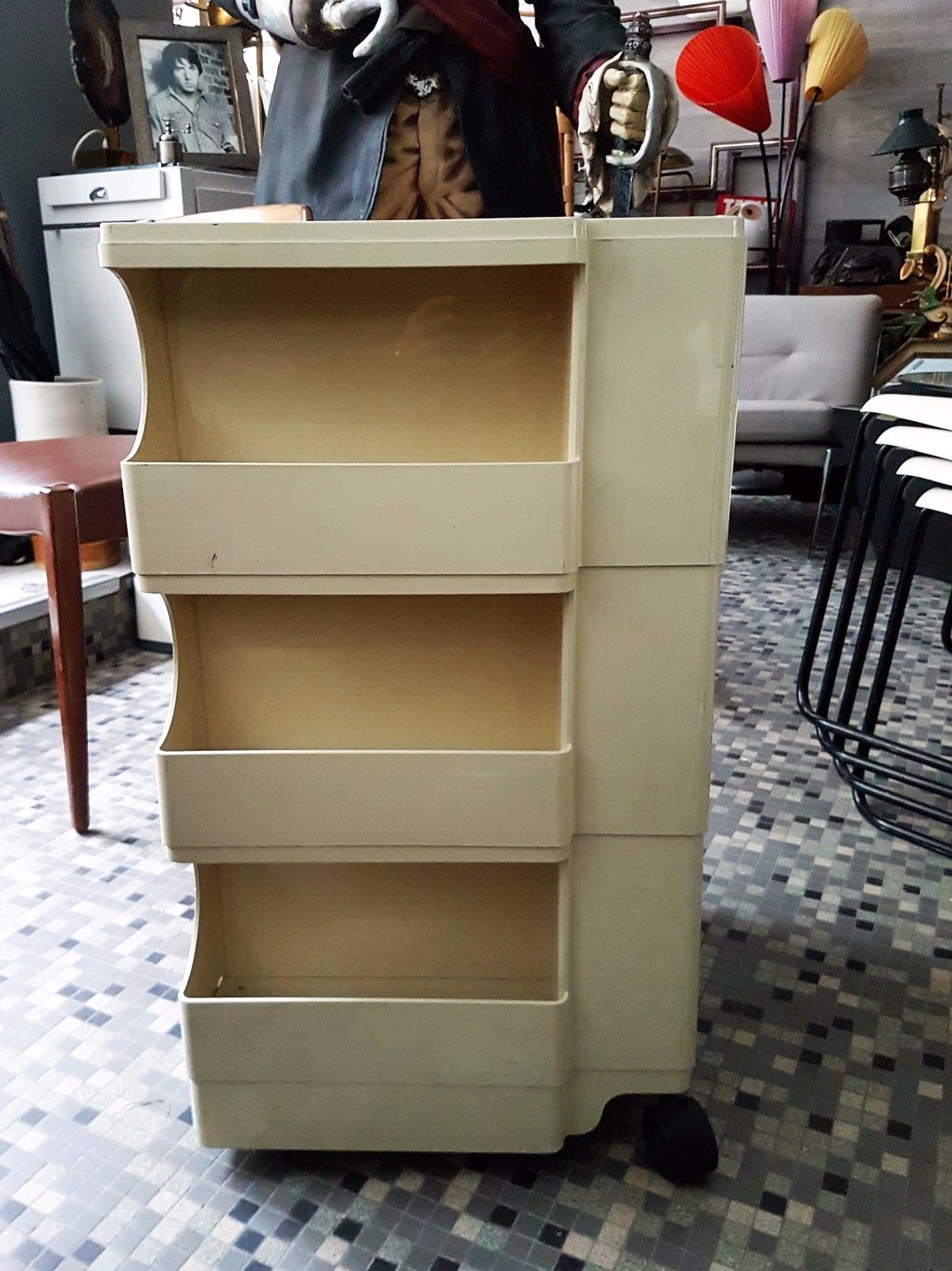 Mobile furniture Joe Colombo Boby