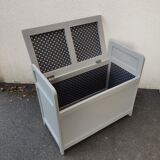 vintage wooden chest/bench