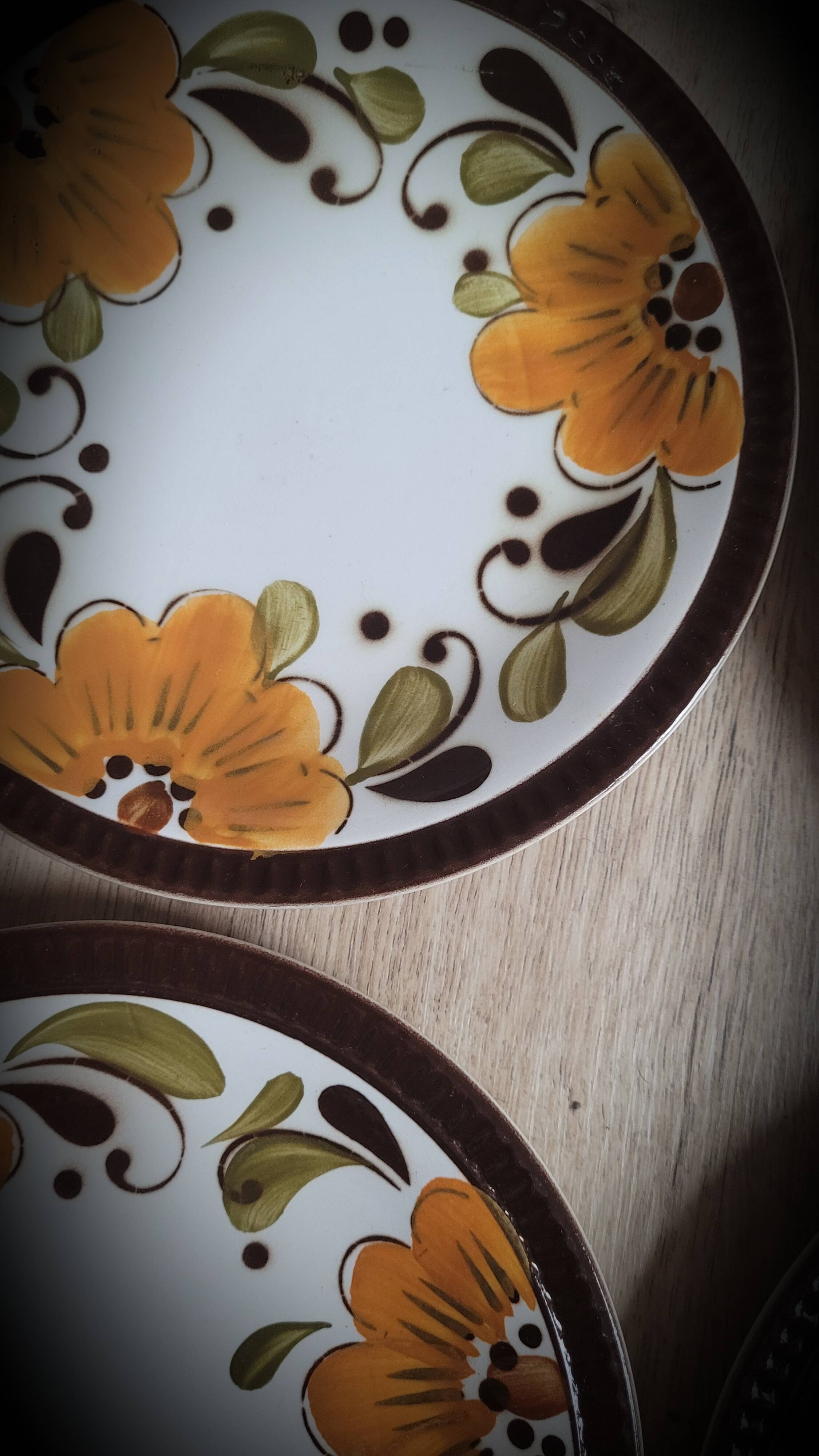 Set of 6 Boch Paradisio plates