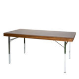 Belgian table with extension cords