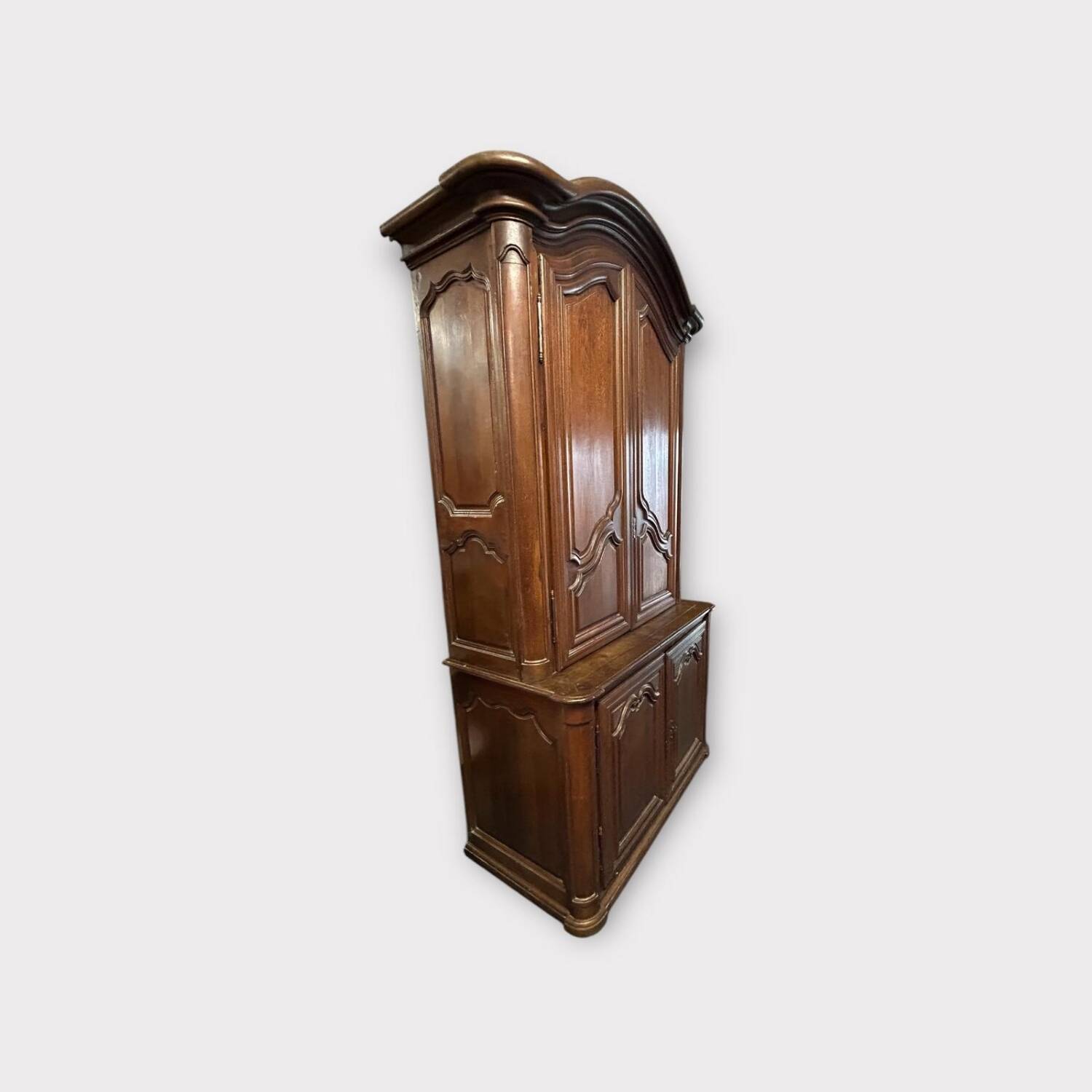 Two-body presentation buffet from the regency period in oak, 18th century parisian work