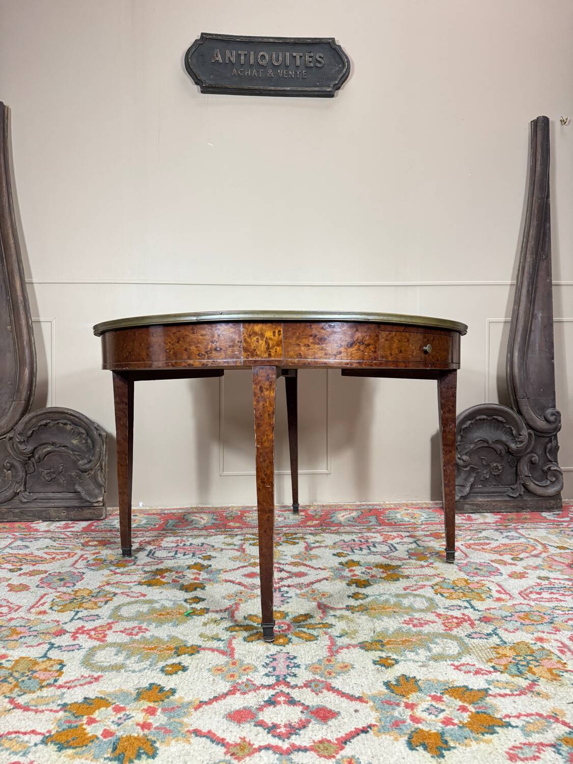 Louis XVI Style Speckled Mahogany Gueridon Table, 19th Century
