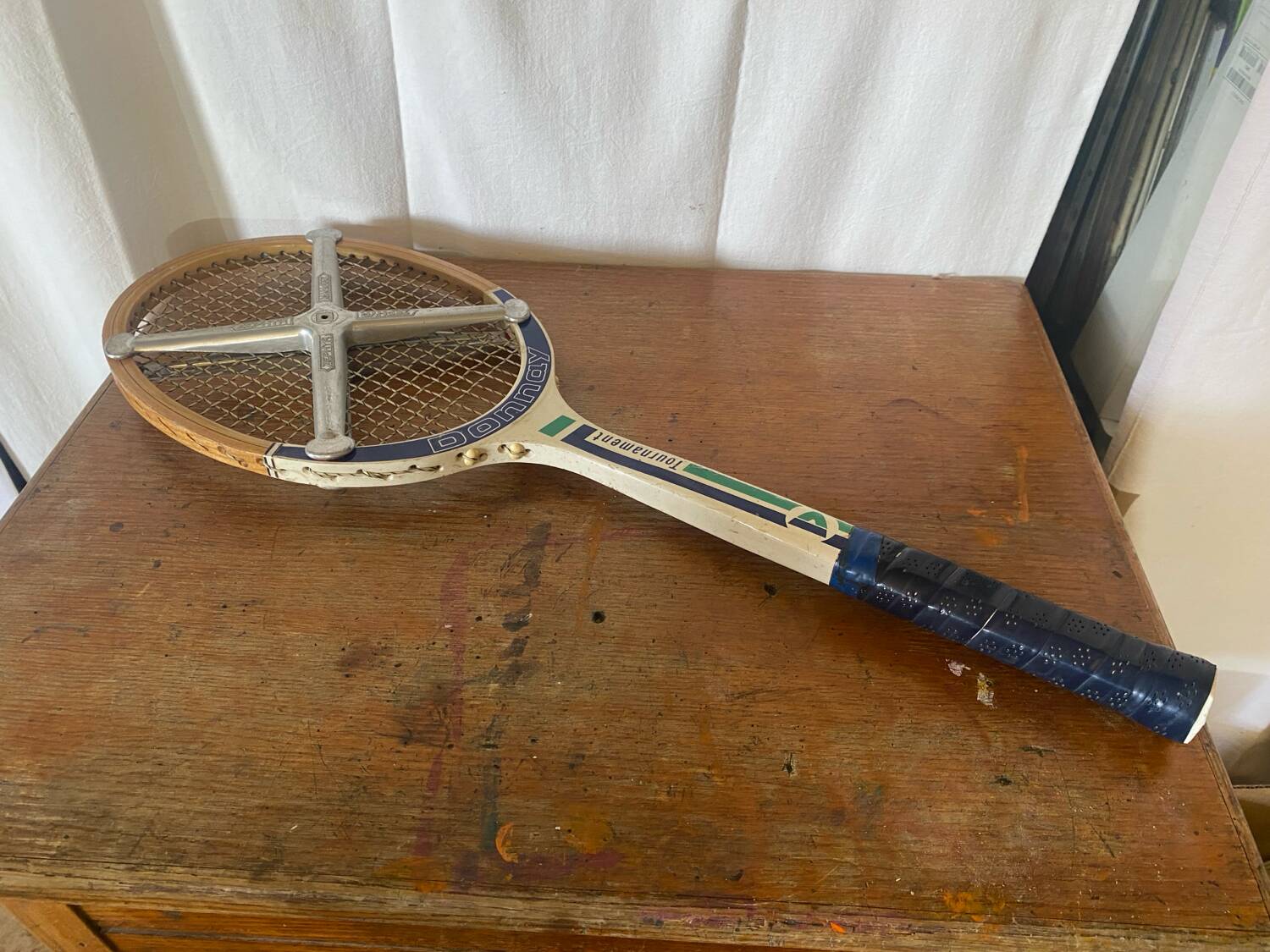 Antique wooden racket donnay wood + metal protection
