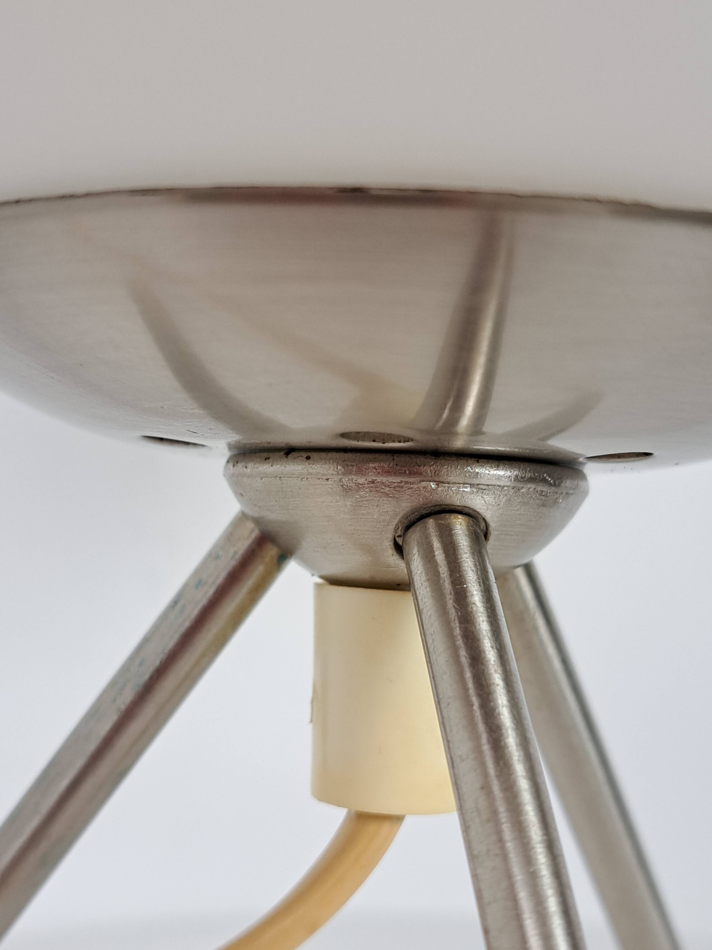 Tripod lamp with opaline UFO space age 70s