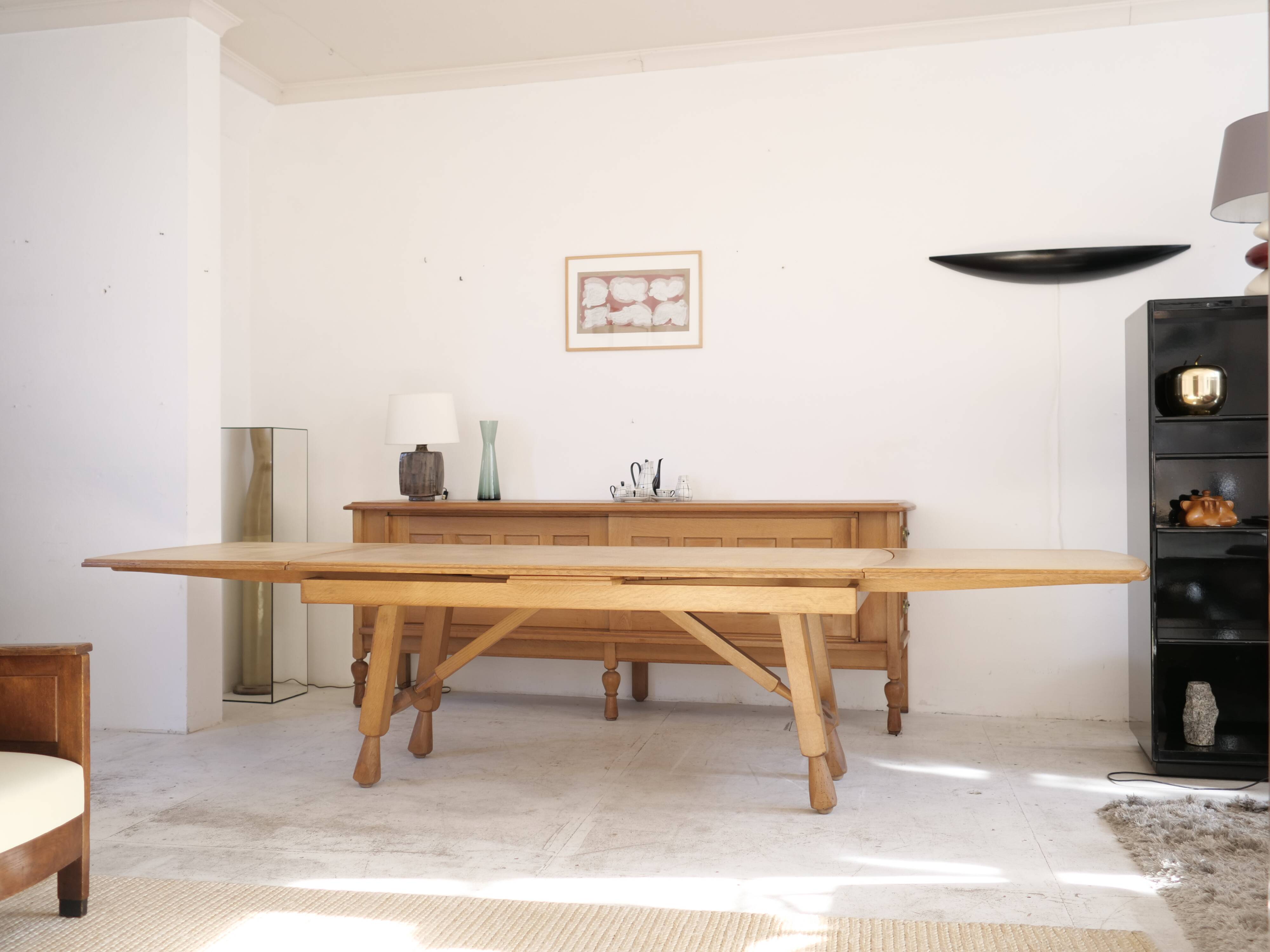 Guillerme and Chambron extendable table for your home France