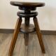 Tabouret à vis
