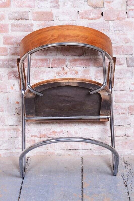Bauhaus Armchair in Walnut and Beech by H. Gottwald, 1930s
