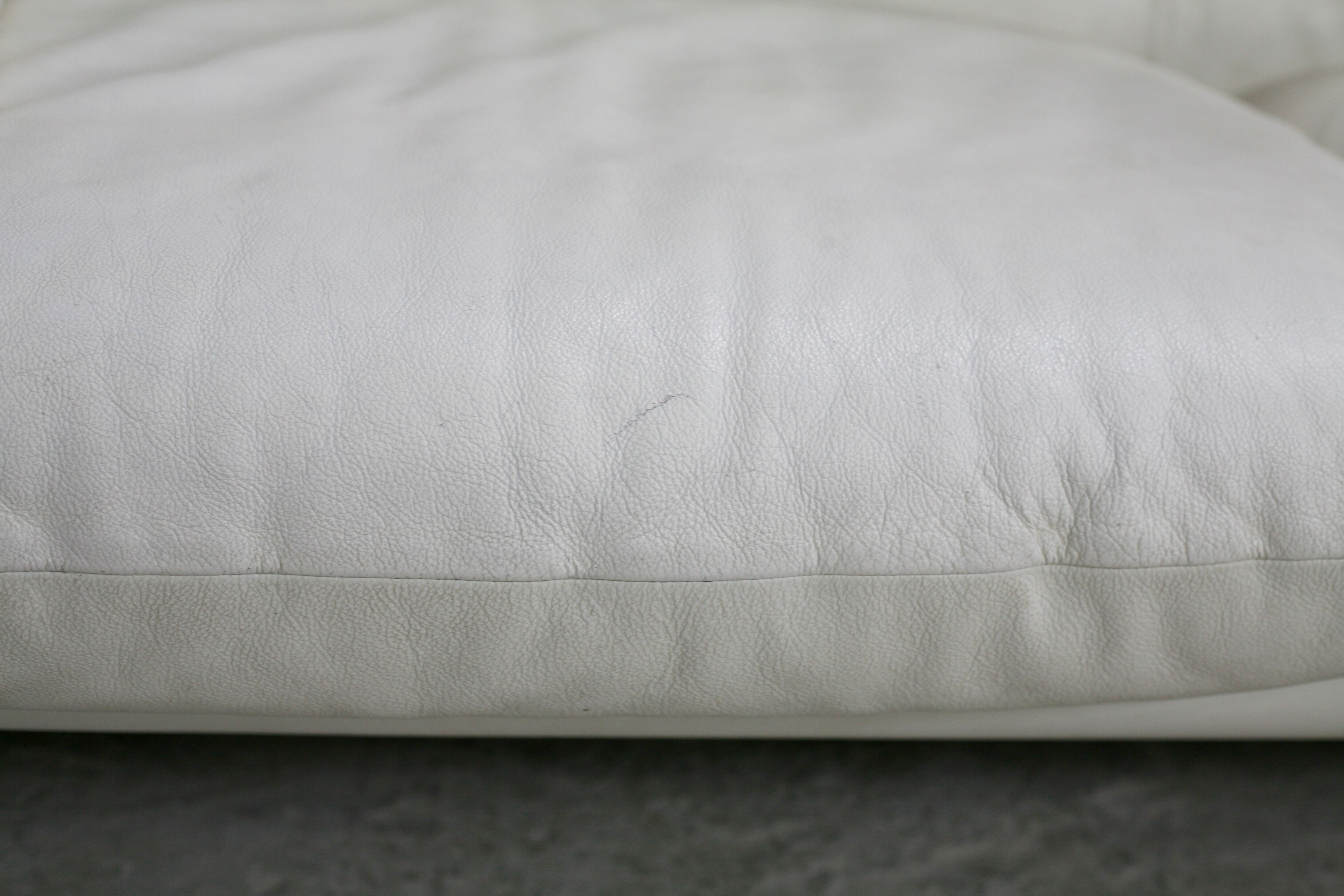 Canapé Maralunga de Vico Magistretti, Cassina, cuir blanc, Italie, circa 1970