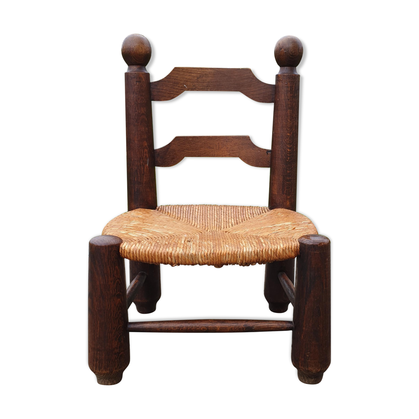 Chaise en bois et paille