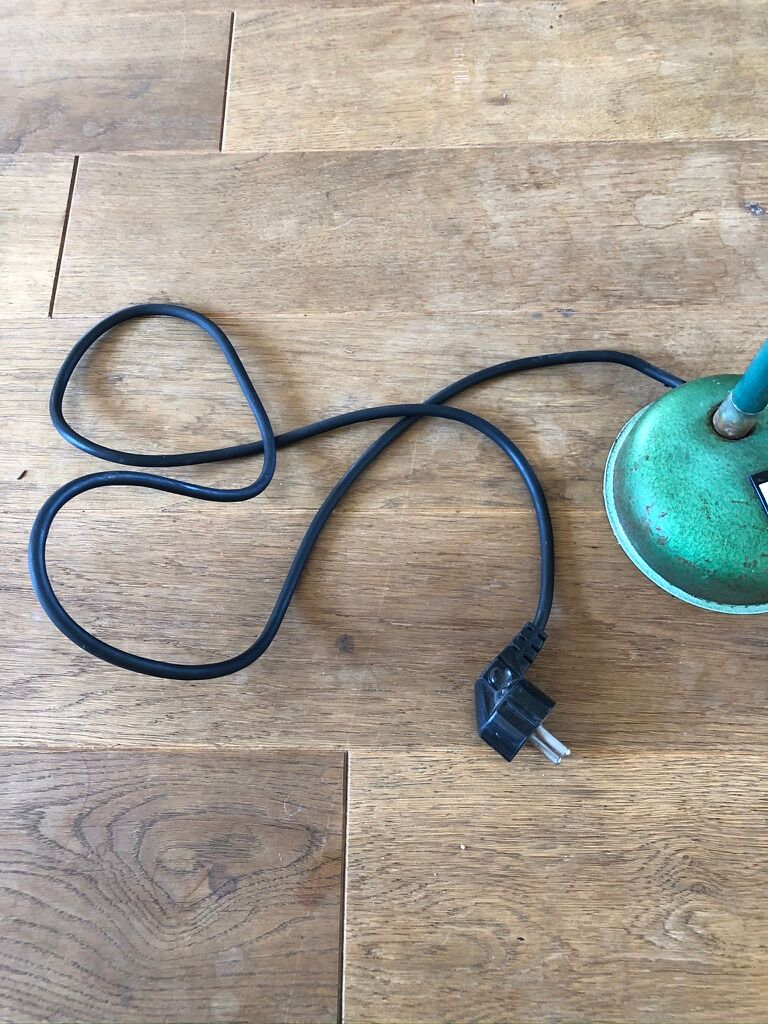 Adher workshop lamp