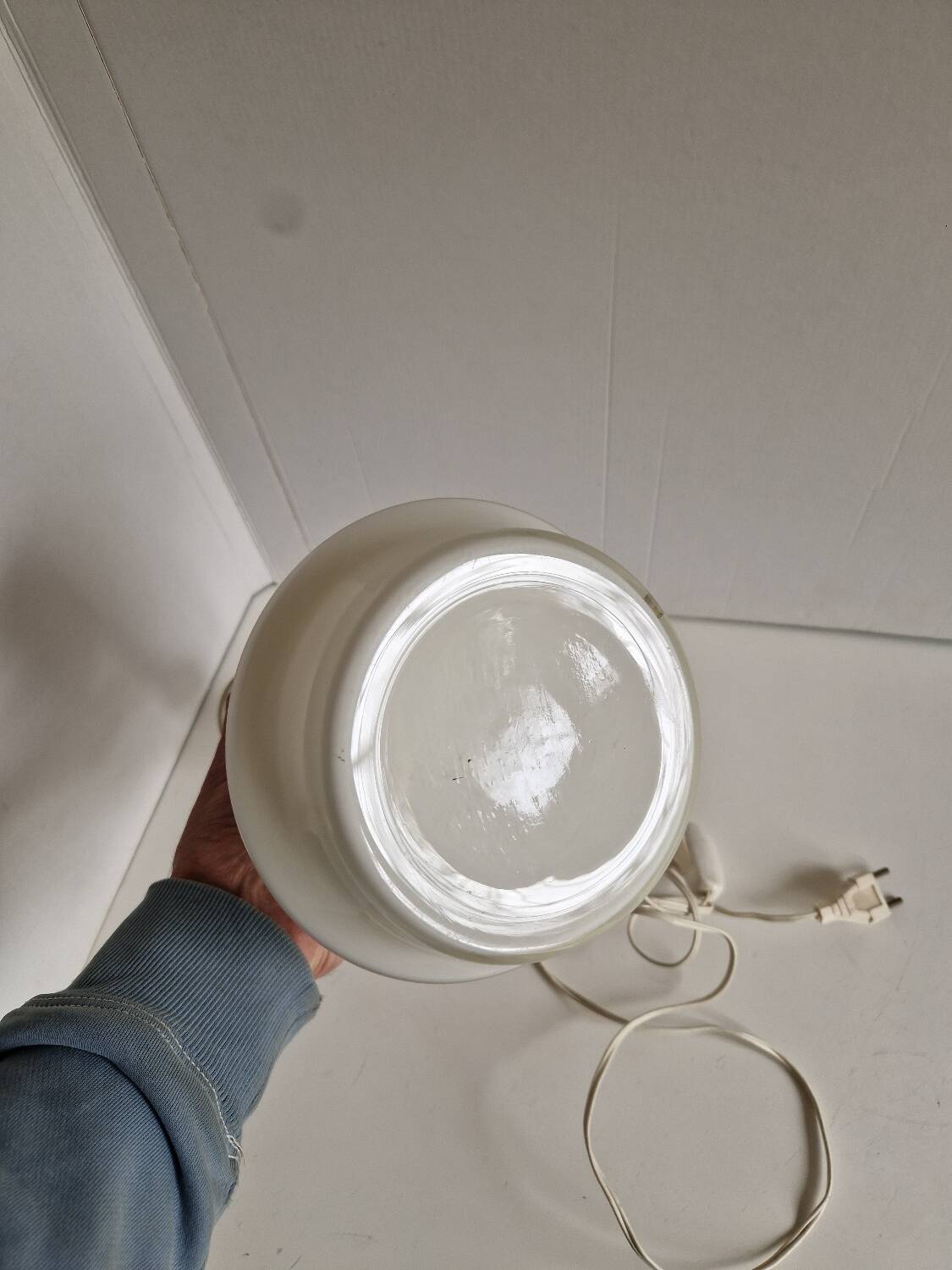 70s Design Lamp in White Opaline