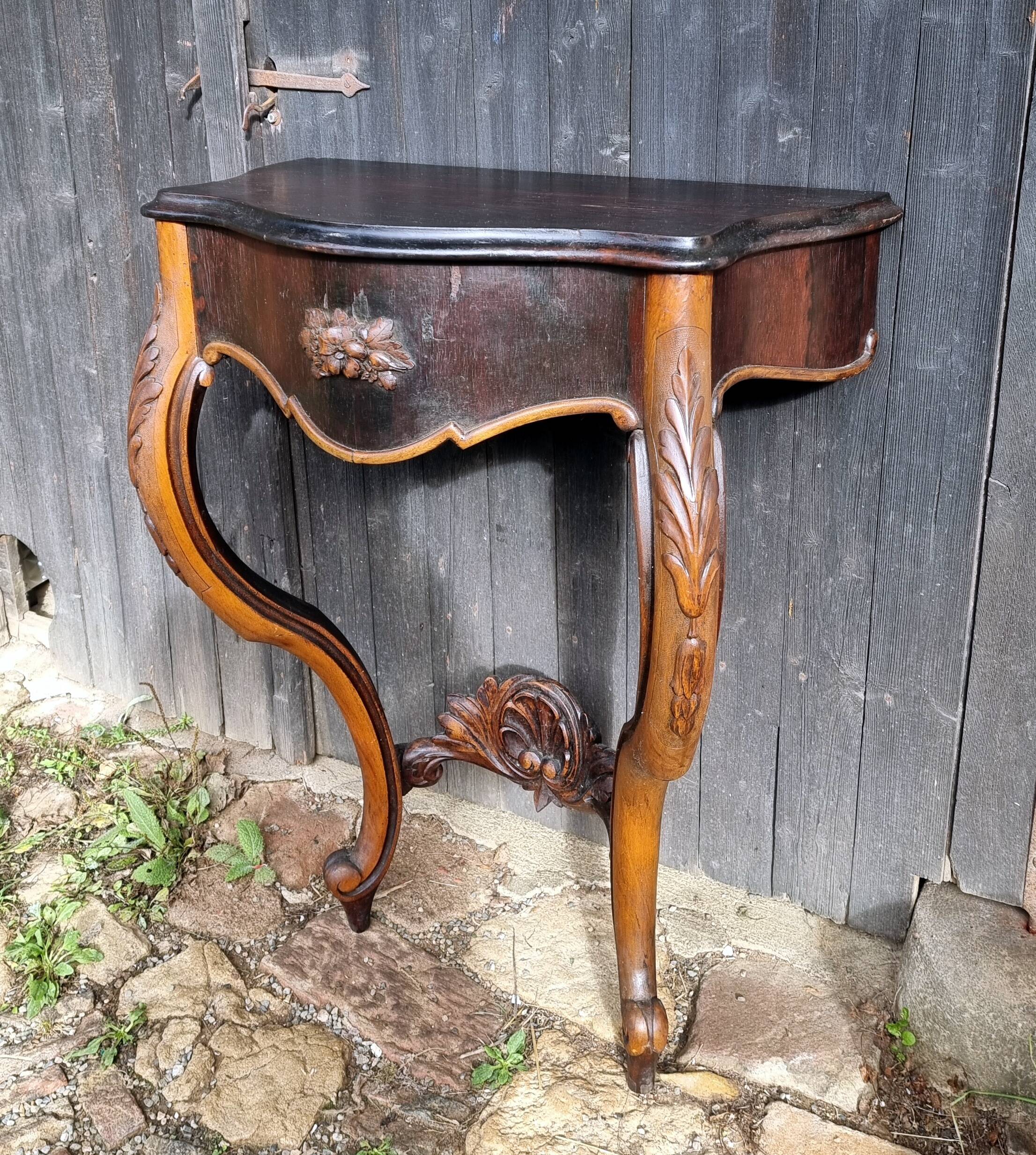 Late 19th century wall-mounted wooden console