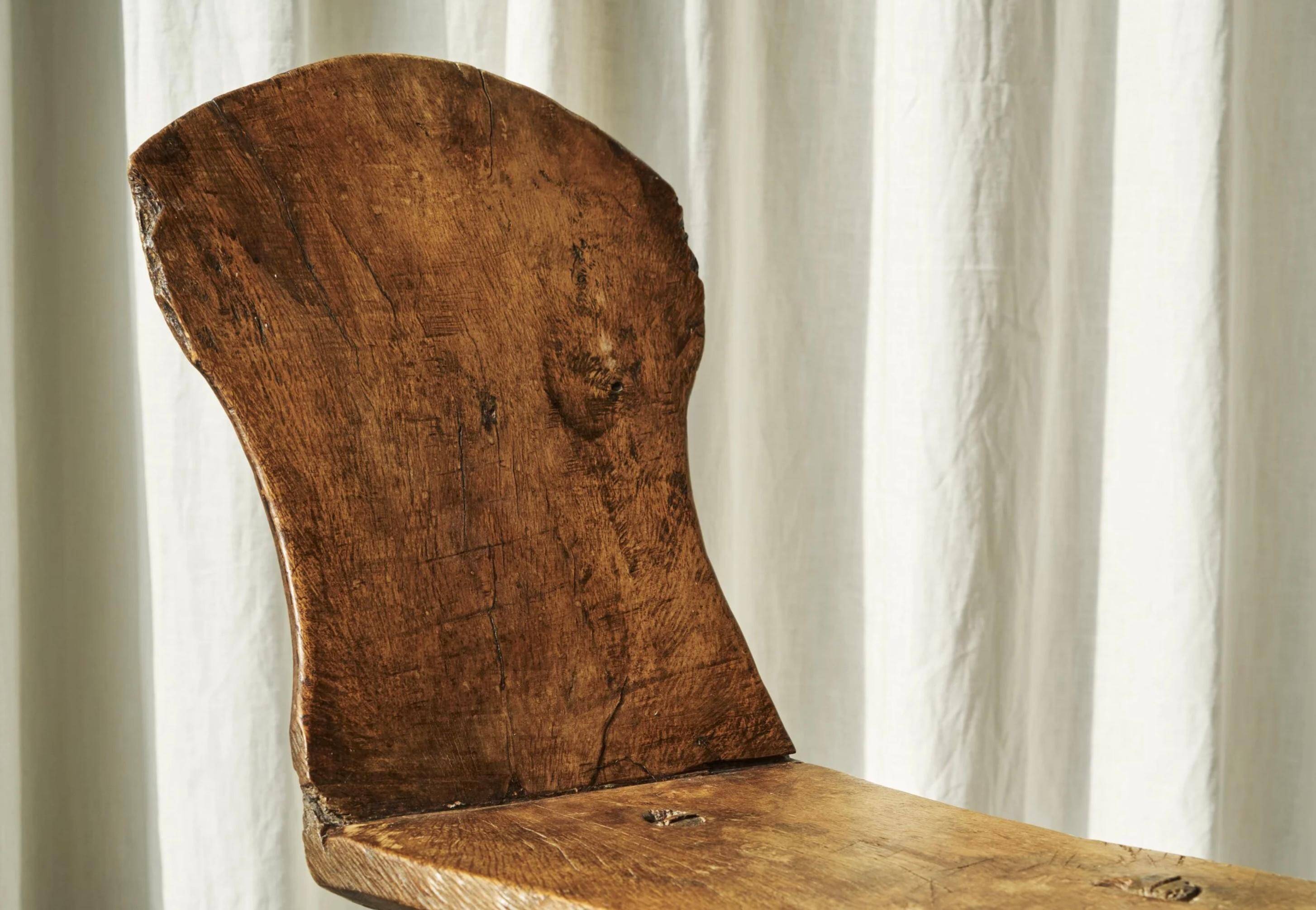 Tripod accent chair Wabi Sabi, hand-carved, 19th century.