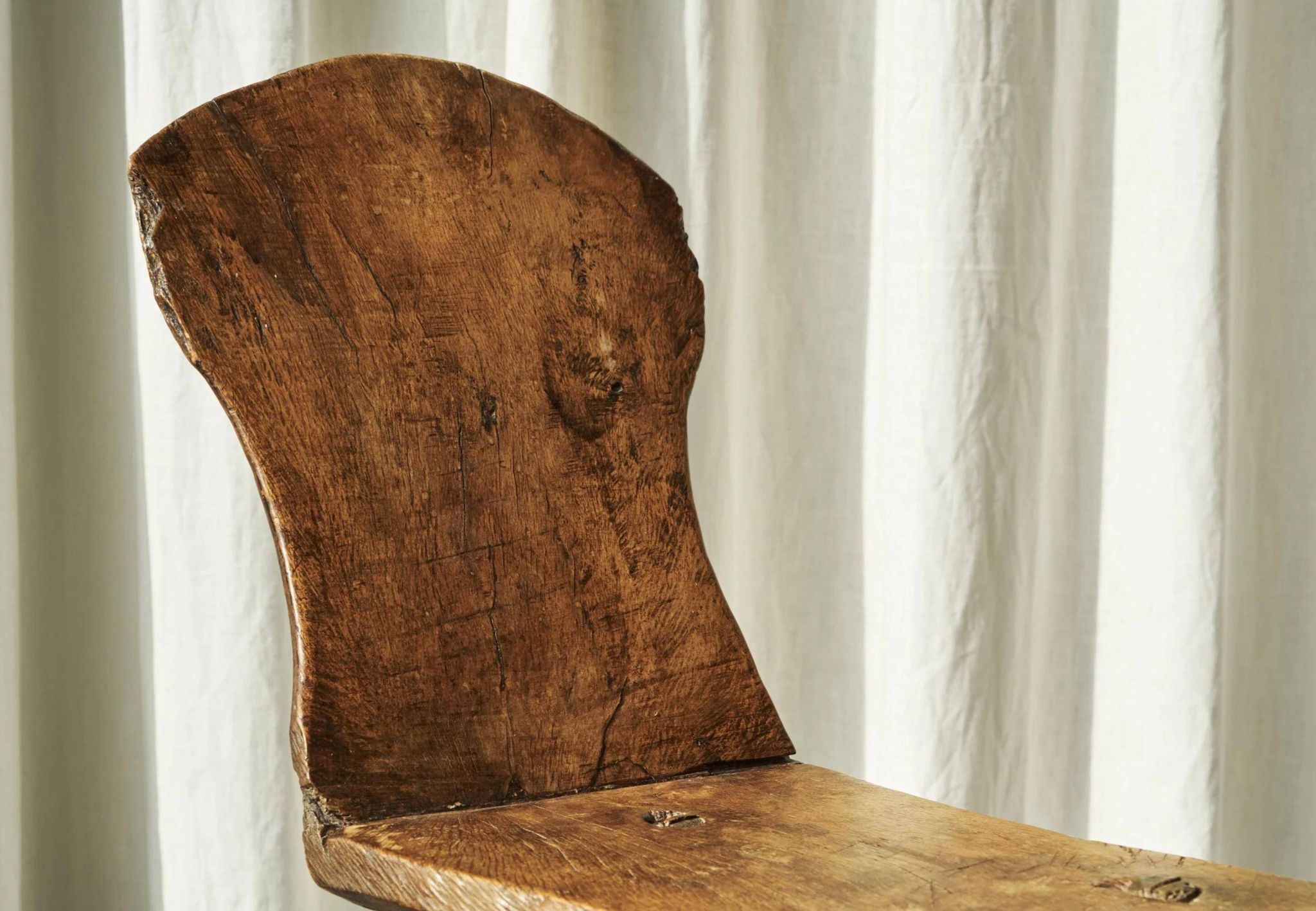 Tripod accent chair Wabi Sabi, hand-carved, 19th century.