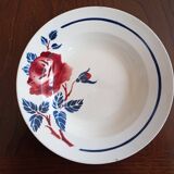 Assiettes creuses en terre de fer Longwy, Digoin Sarreguemines, Moulin des Loups Hamage & Lunéville