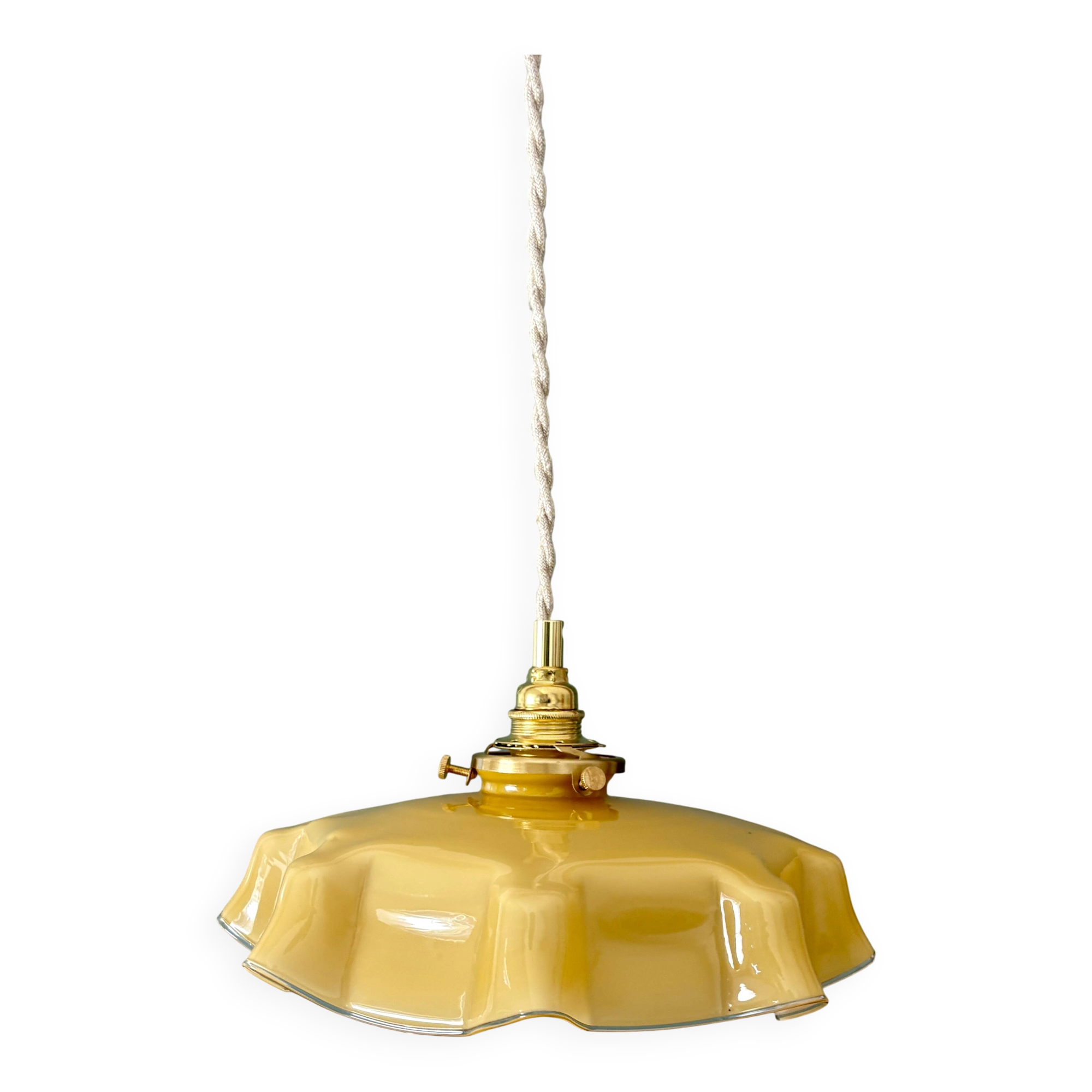 Suspension abat-jour vintage en opaline jaune