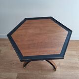 Pedestal table