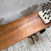Paire de bancs noyer 1900