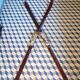 Paire de skis vintage en bois