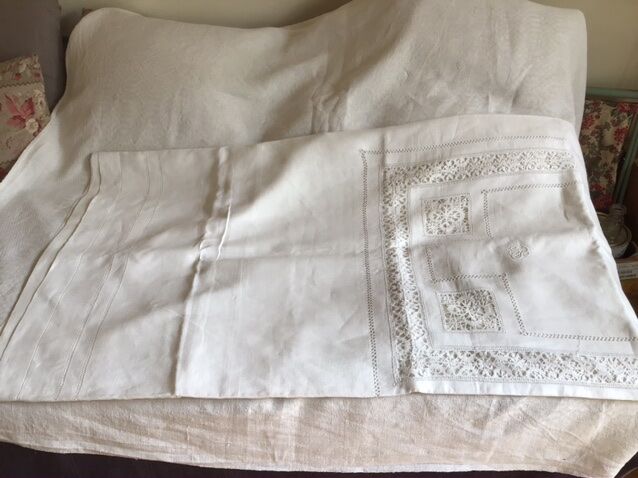 Embroidered linen tablecloth, BS, 3m50 x 2m