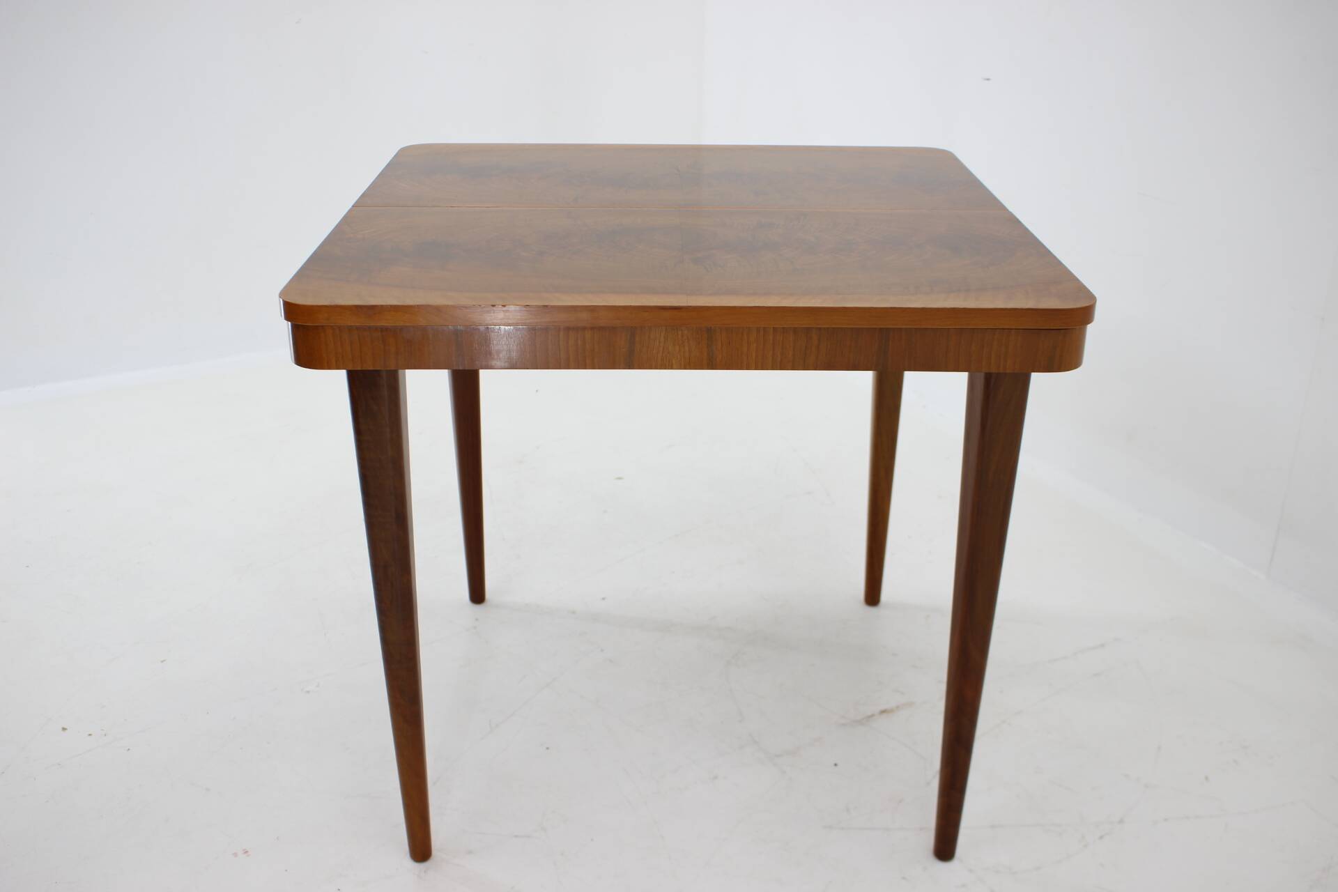 1940s Jindrich Halabala Extendable Dining Table in Walnut, Czechoslovakia