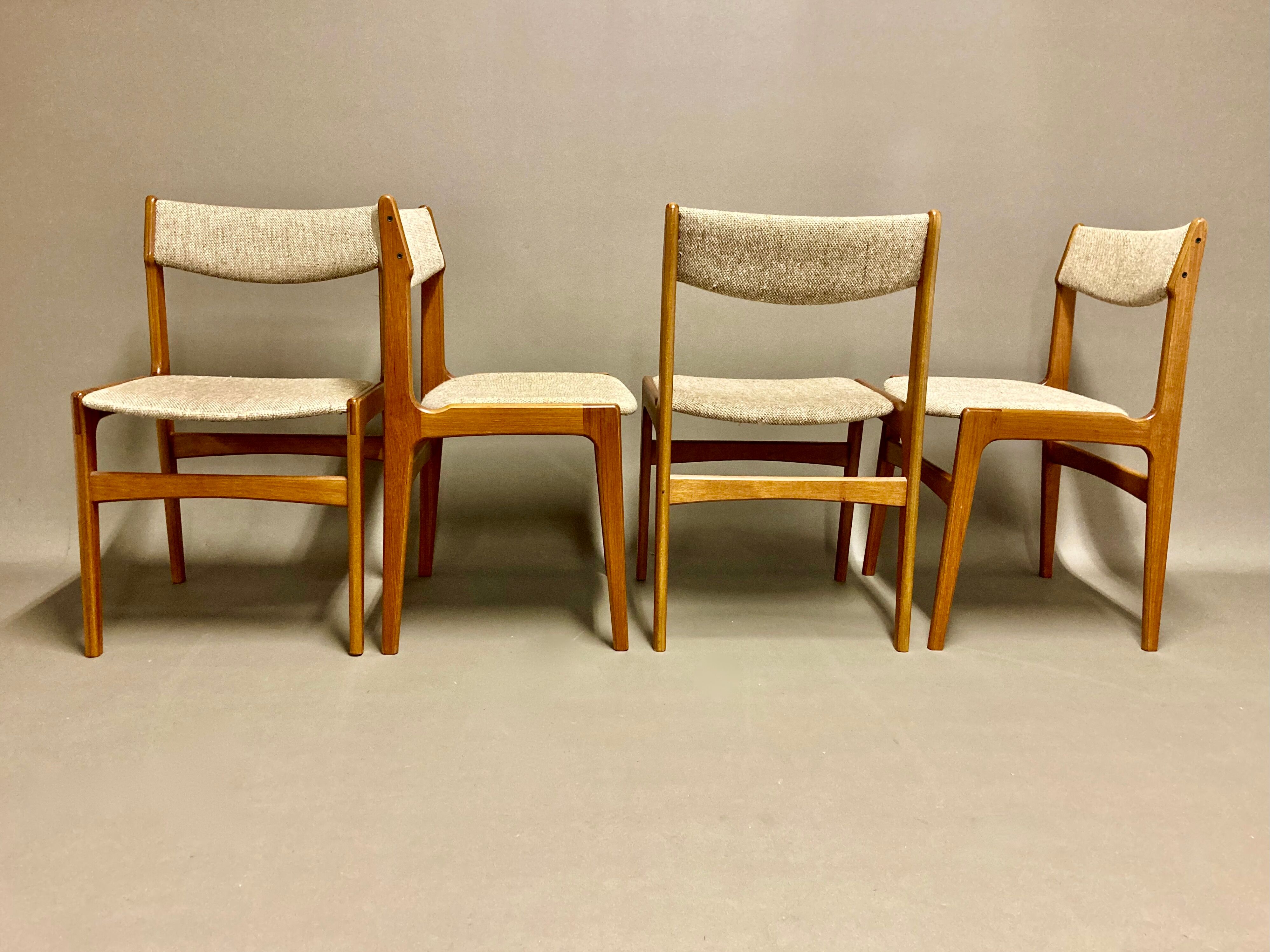 Set table and chairs Scandinavian design 1950.