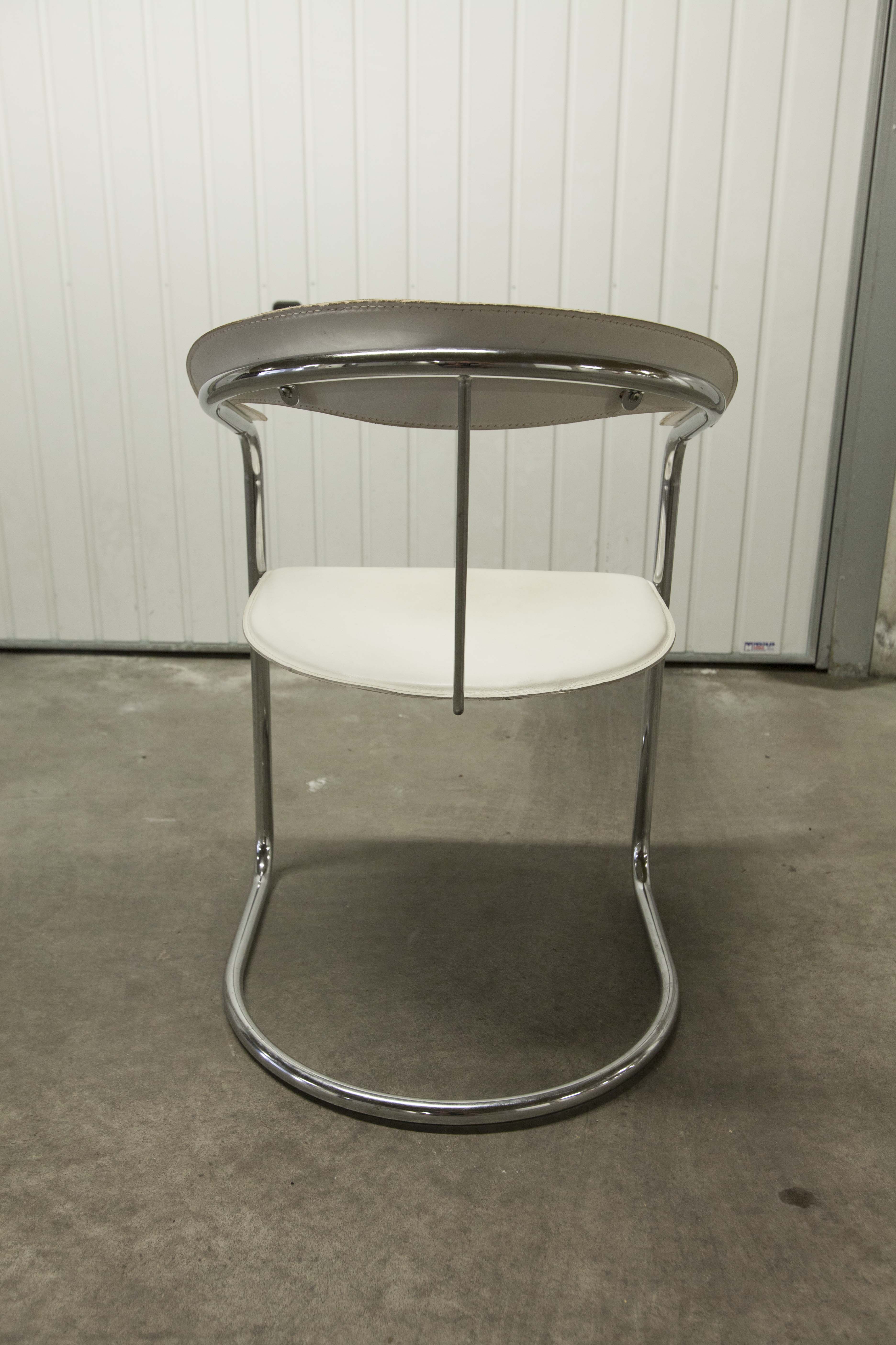 Chaise de bureau en cuir des années 80