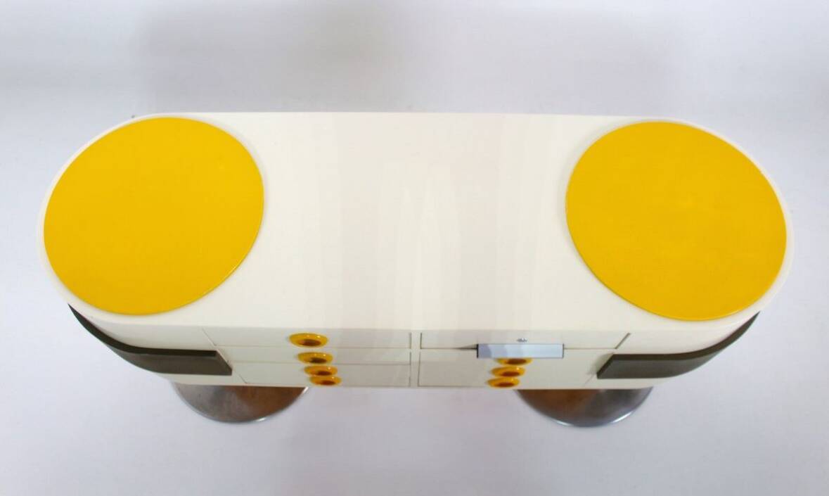 Counter Space Age Pop Art Style Raymond Loewy