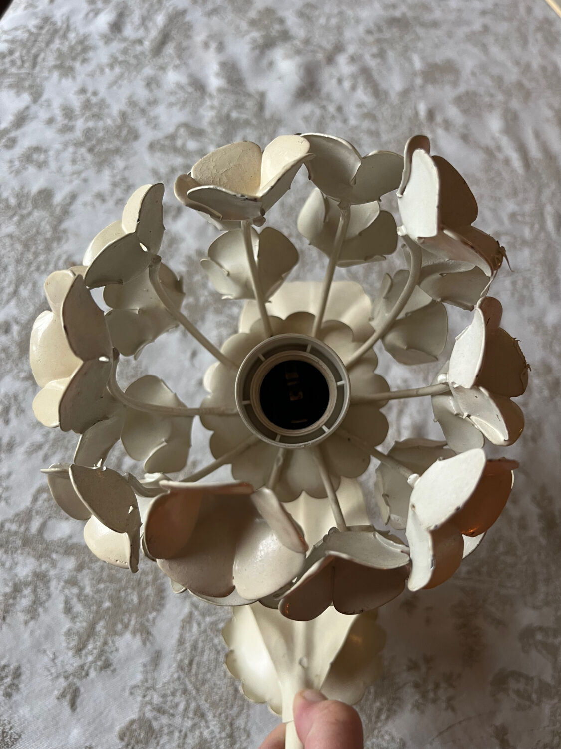 Ecru metal flower wall sconce