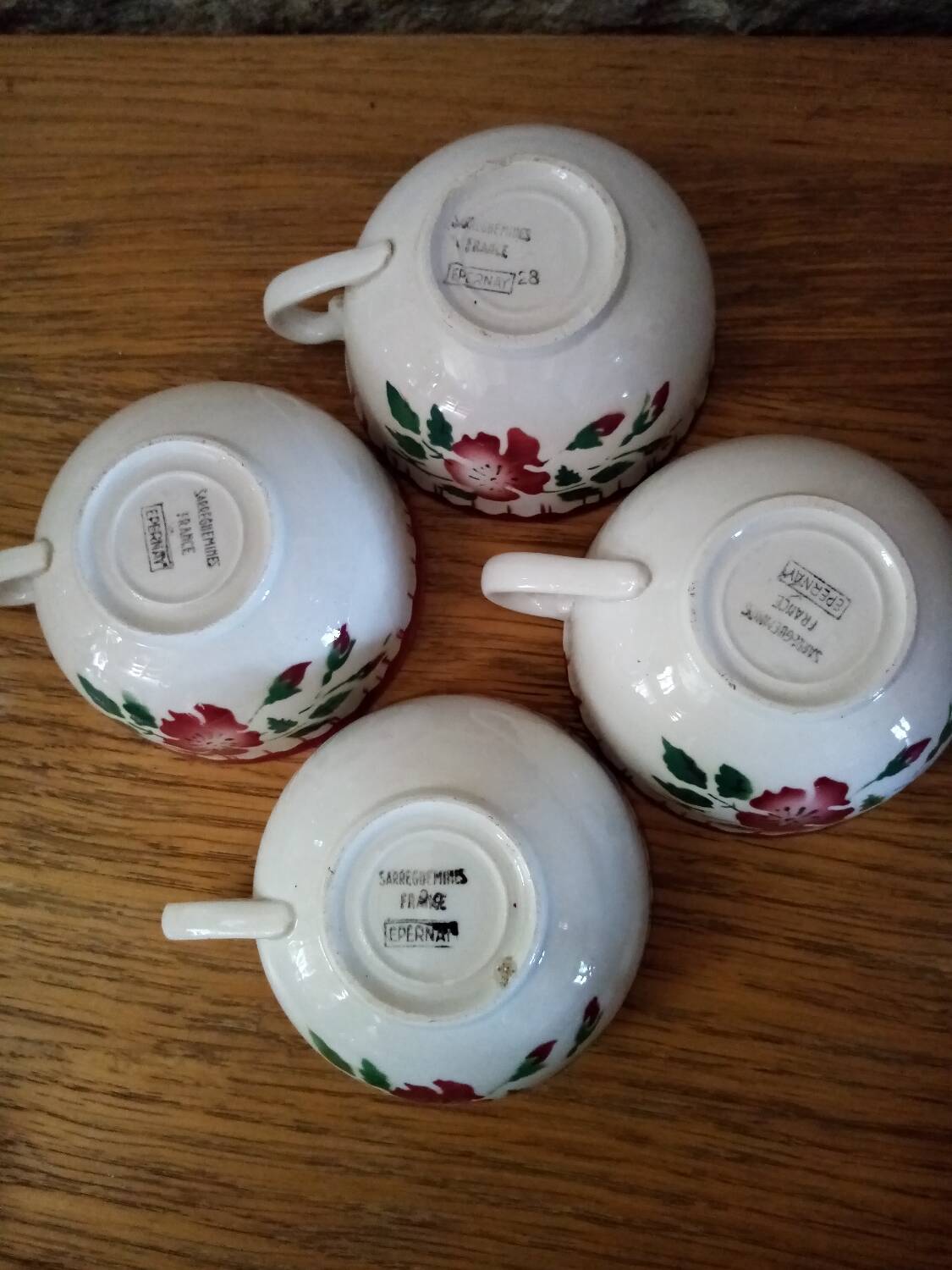 Sarreguemines Epernay porcelain cups