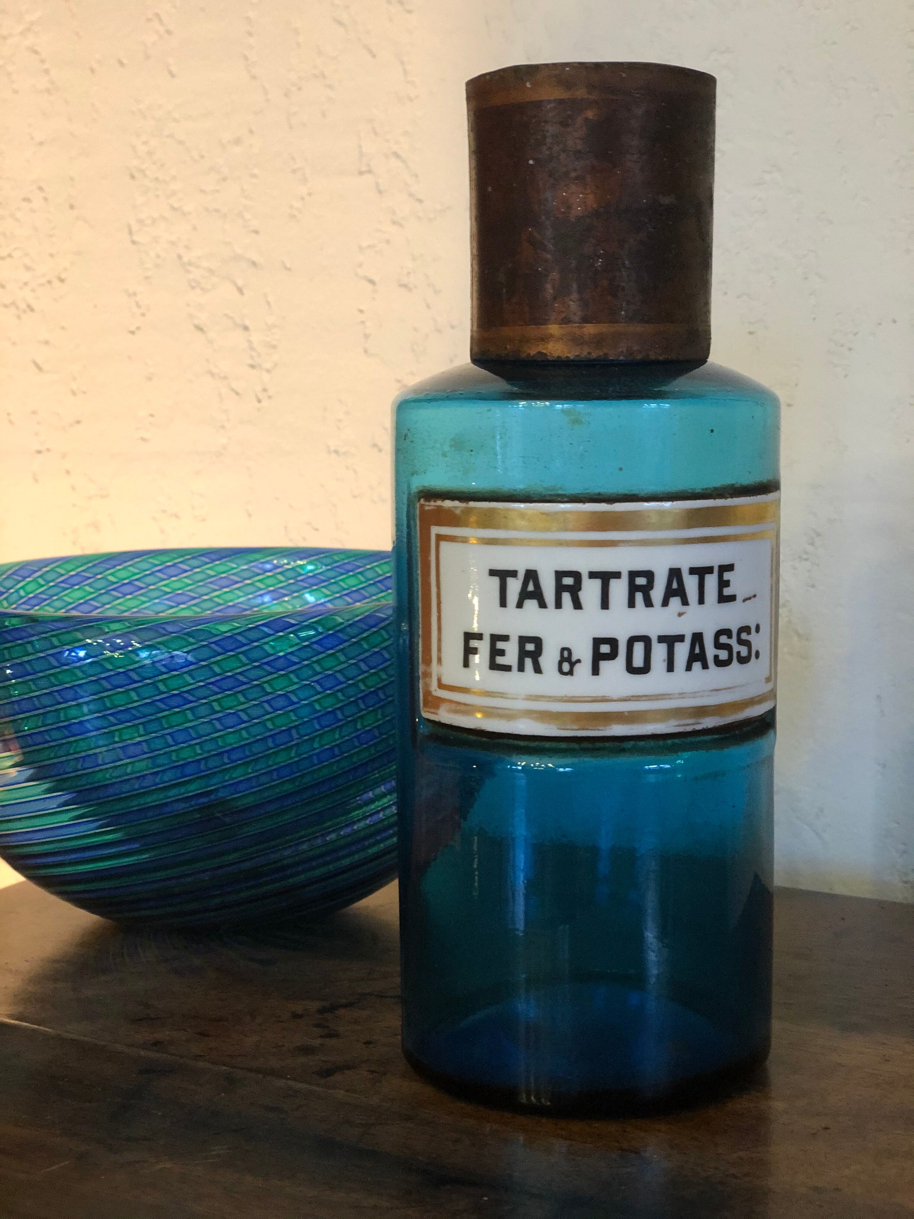 Napoleon lll pharmacy pot