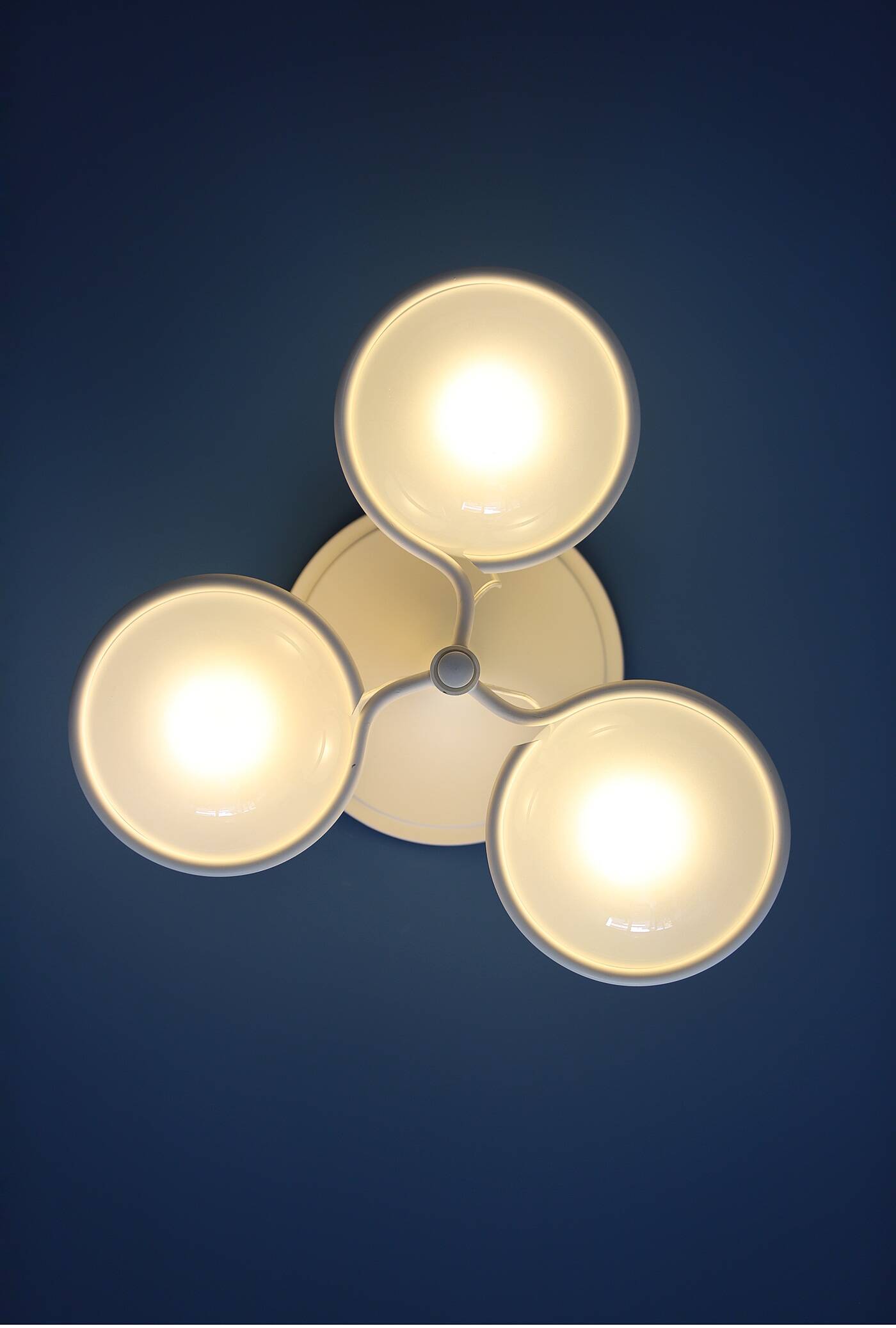 Gino Sarfatti metal and glass 'Le Sfere Plafone 2042/3' ceiling lamp for Arteluce