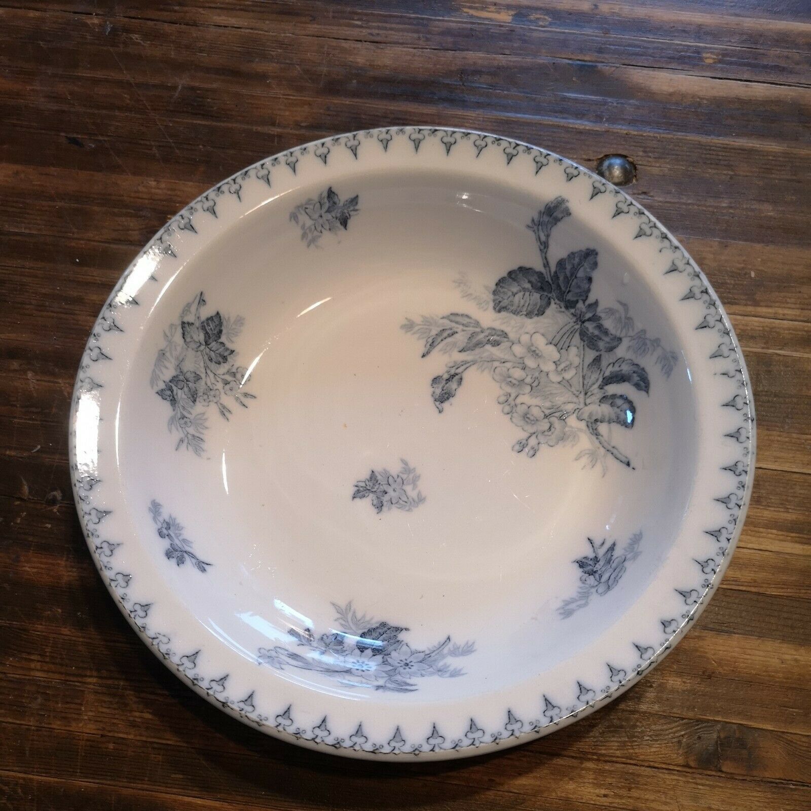 Round dish or vegetable Sarreguemines model Flora