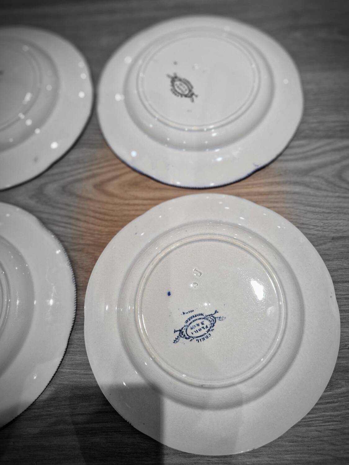Lot of 4 flat plates Creil Montereau model Flora