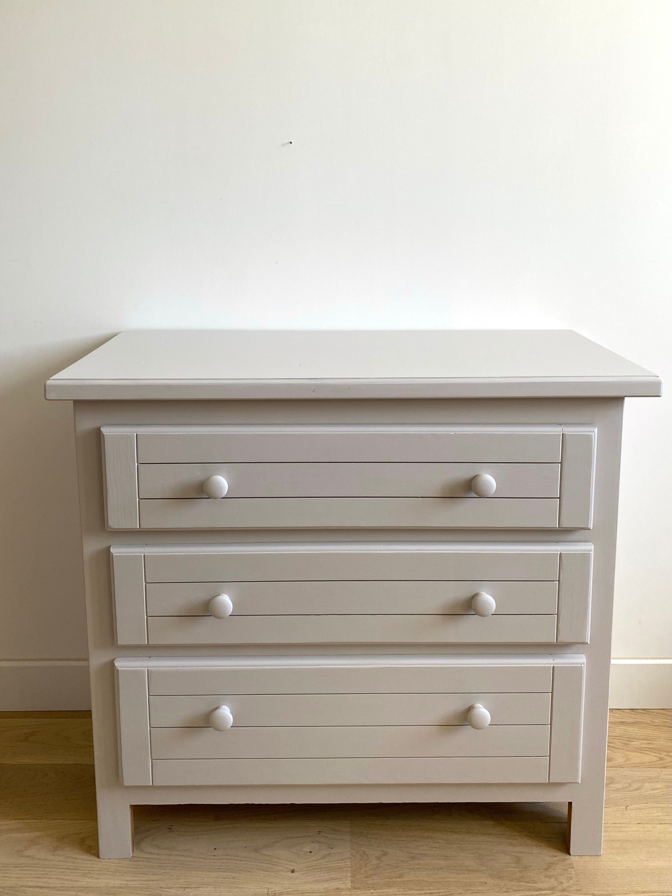 Commode vintage