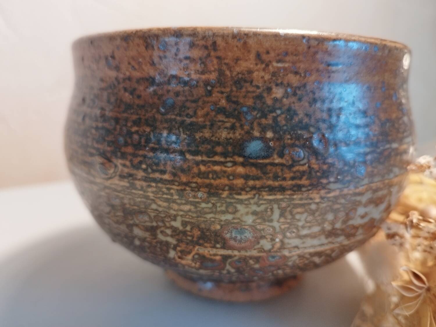 Pyrite sandstone vase pocket