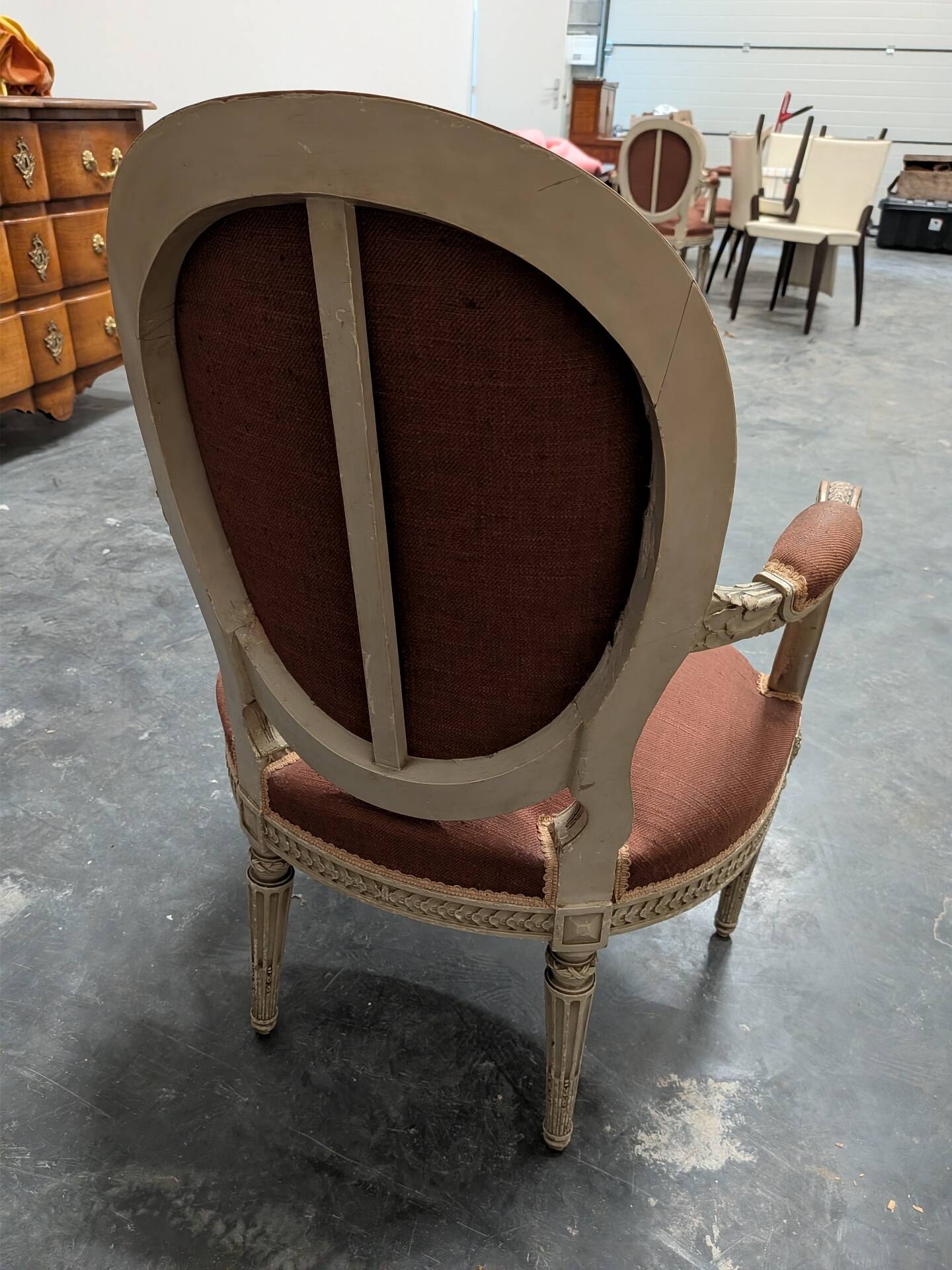 Antique Louis XVI style salon – Basket seat settee and 4 armchairs