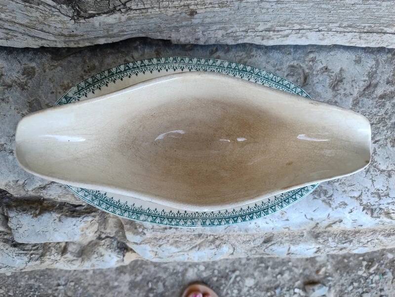 Antique sauce boat Creil and Montereau Ironstone English model