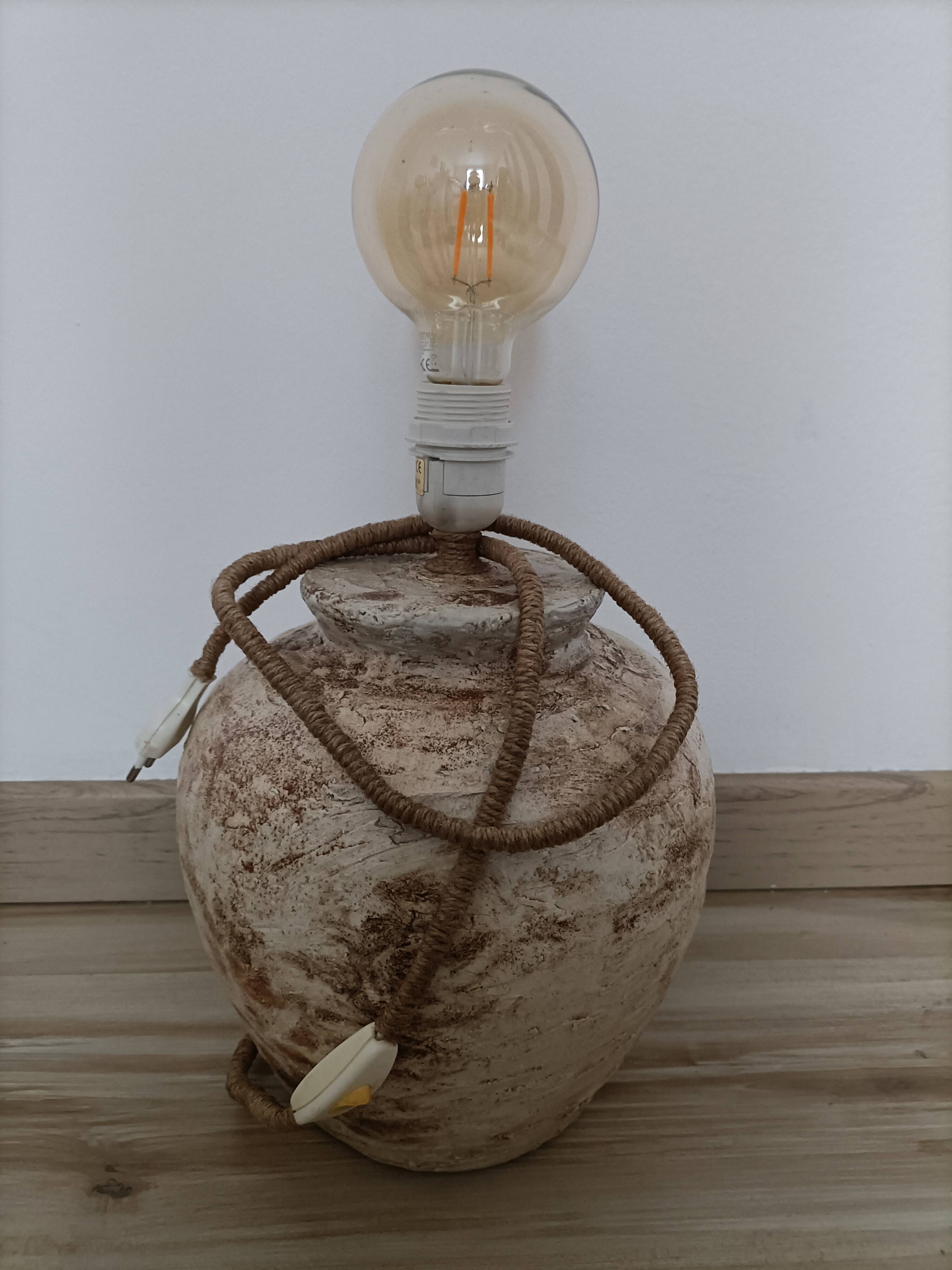 Redesigned table lamp – Shabby Chic and Vintage