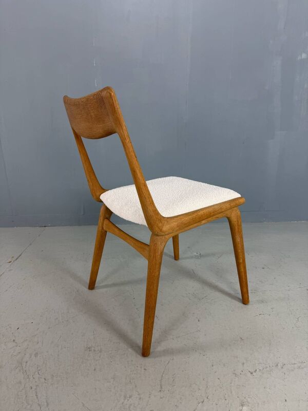 Ensemble de 6 chaises « Boomerang » en chêne danois Alfred Christensen, revêtues de tissu bouclé
