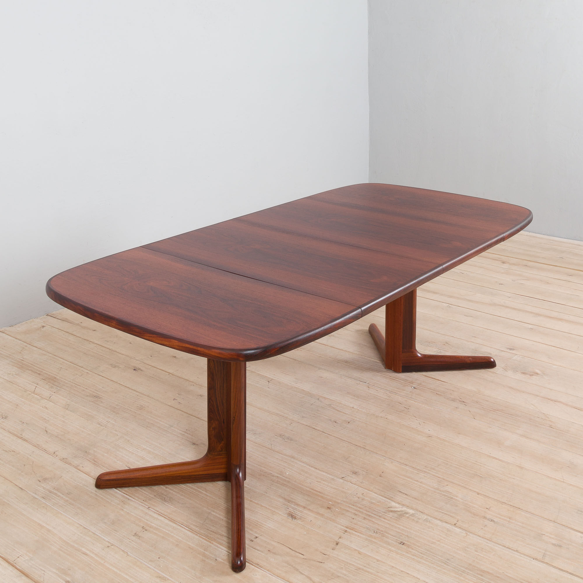 Skovby rosewood extendable table with 2 leaves, Denmark 1970s