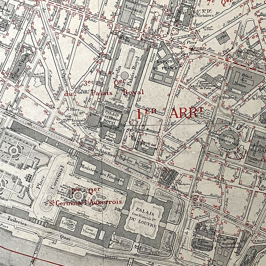 Old cardboard map of Paris - 1st and 2nd Arrondissement