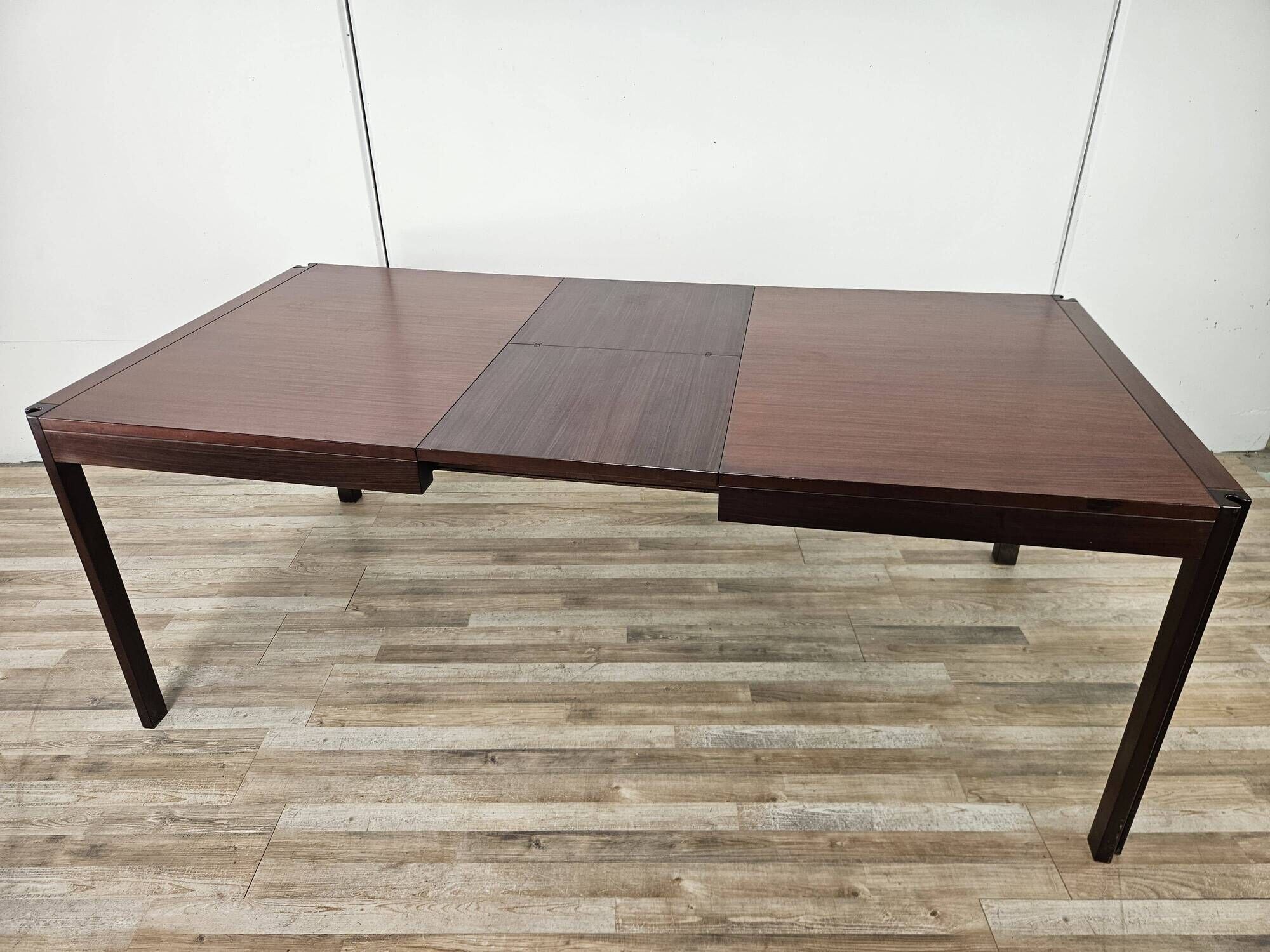 4D extendable dining table by Angelo Mangiarotti for Molteni, 1970