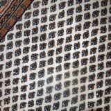 Tapis vintage fait main Seraband en laine blanche et brune (124cm x 185cm)