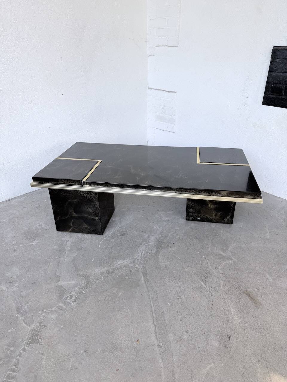 "Rizzo" lacquered and brass coffee-bar table from the 1970s.
