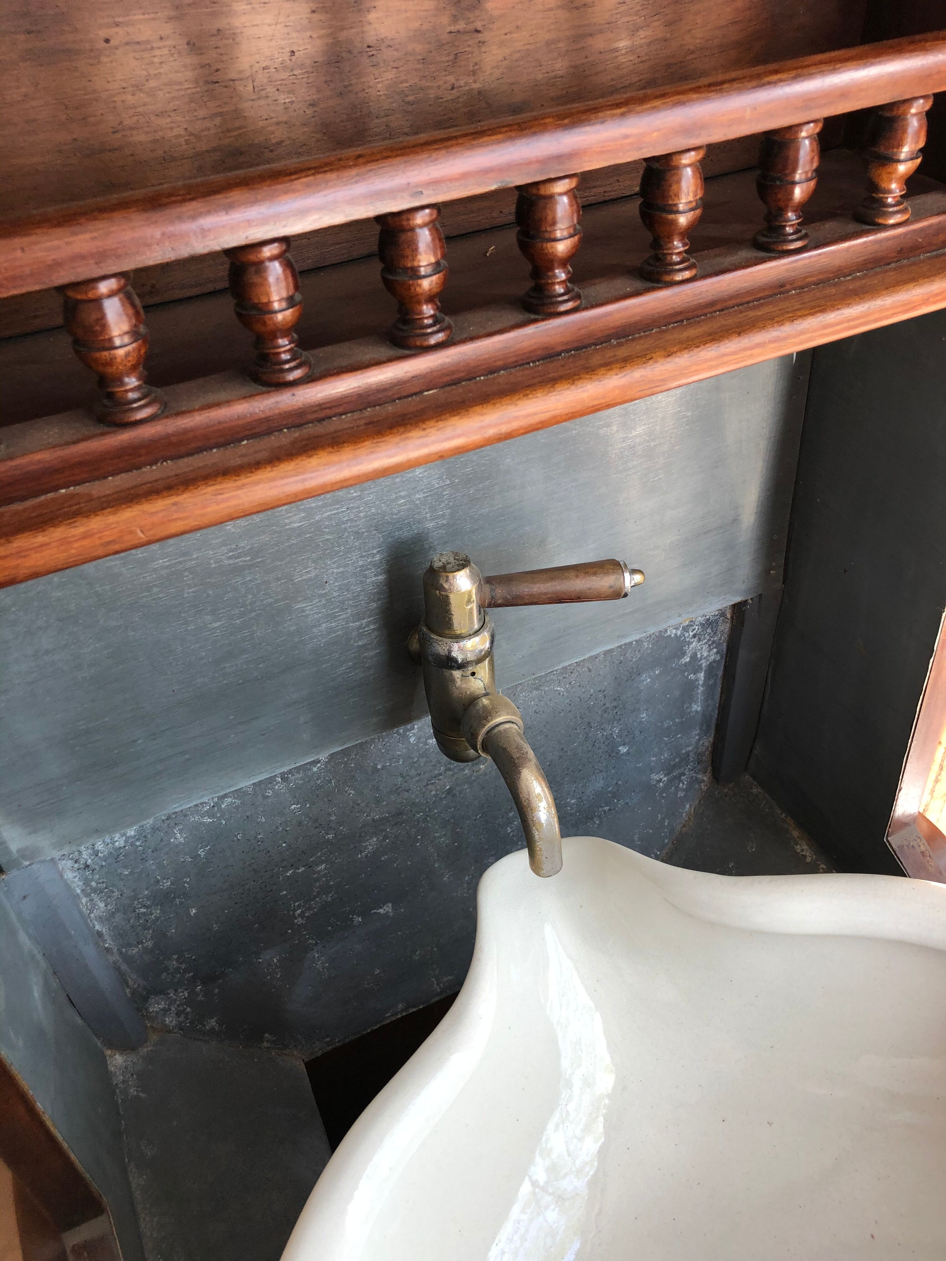 Meuble avec lavabo
