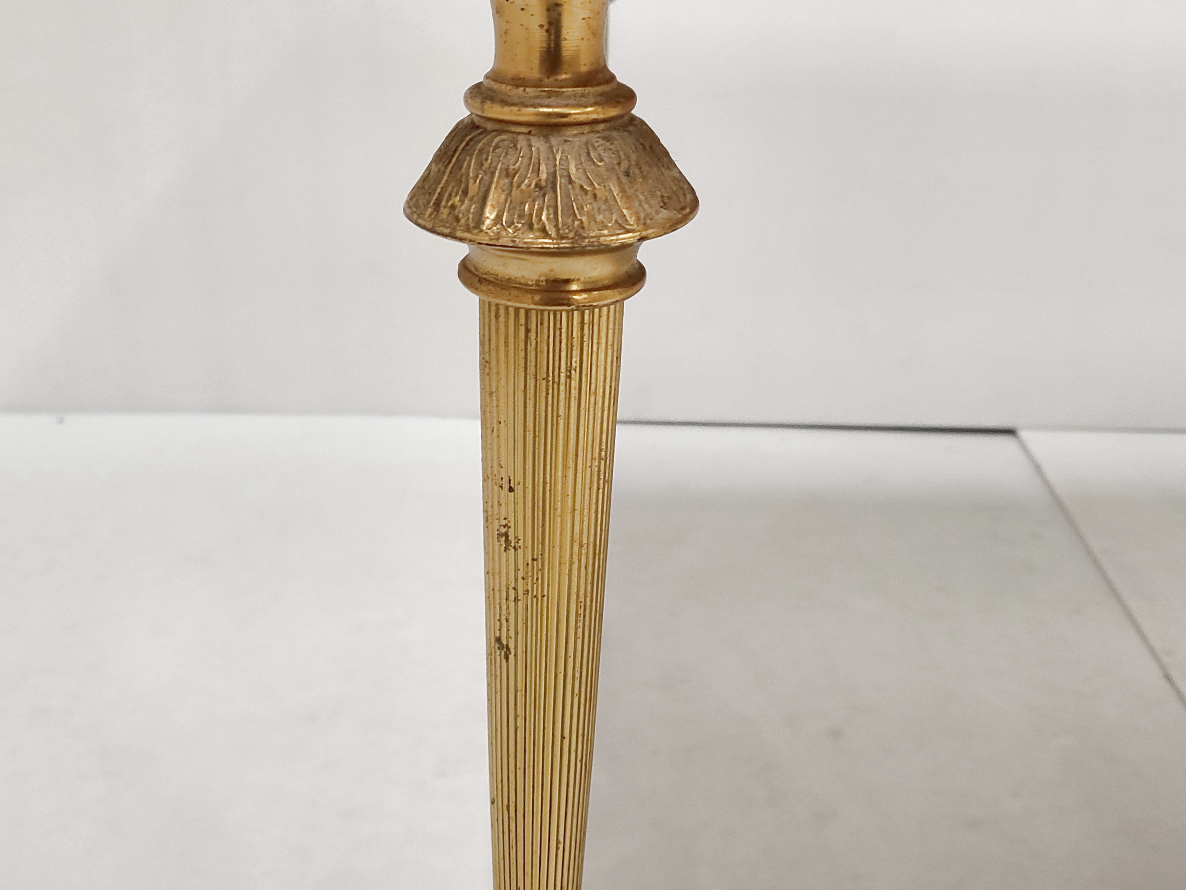 Table basse néo-classique en onyx et laiton 1970