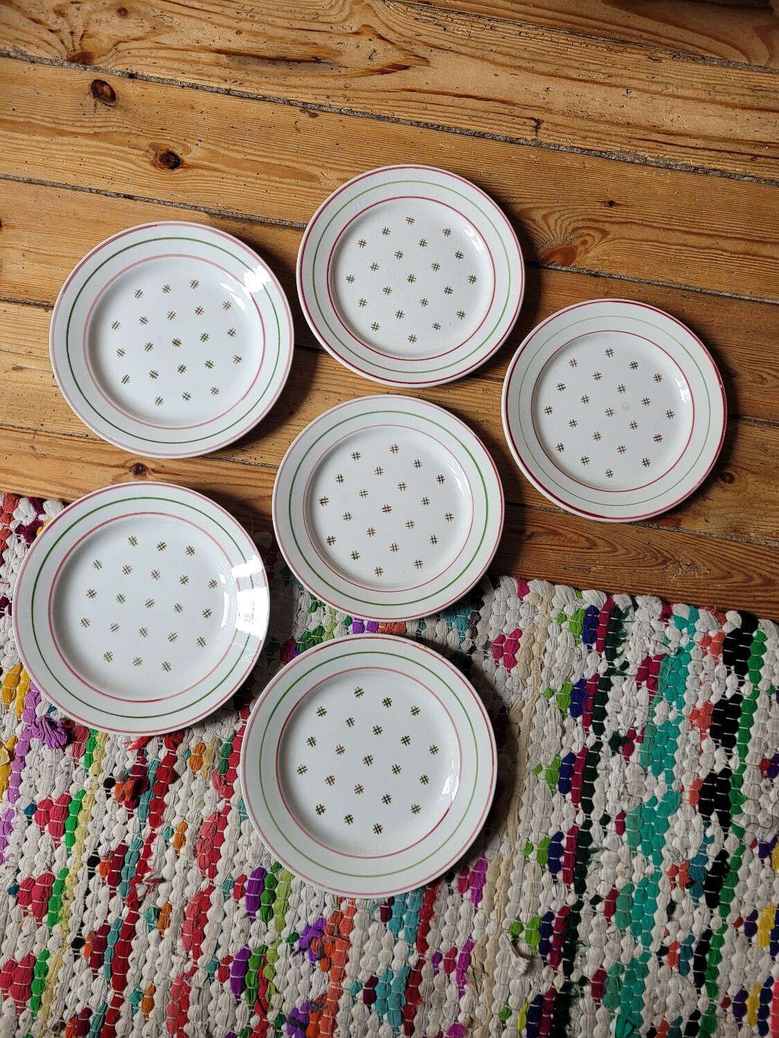 Set of 6 K&G Luneville dessert plates